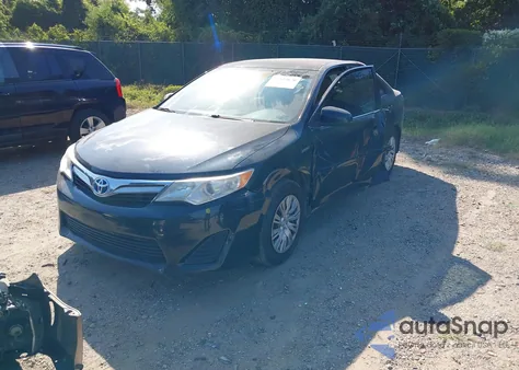 2014 Toyota Camry Hybrid Le from USA, damaged, VIN 4T1BD1FK9EU116692